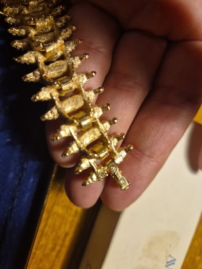 Rare Find. 1960s Avon Starflower gold plated bracelet in original box.