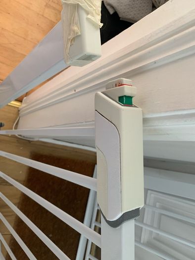 2x low base bar stair gates