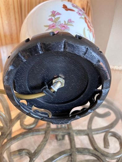 Ceramic lamp 65 euro. Brass with glass shade 95 euro . Chinese style 50 euro .