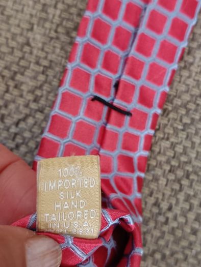 Ike Behar handmade silk designer tie made in the USA and in very good condition with no issues FREE STANDARD POSTAGE INCLUDED