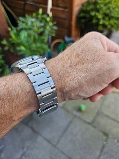 Watch Orient Neo70's. Quartz.