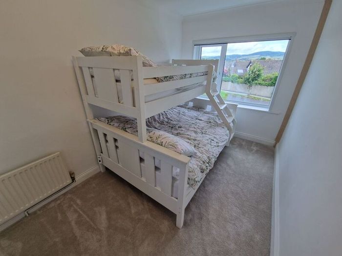 Triple bunk