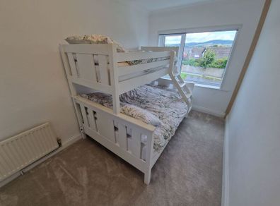 Triple bunk