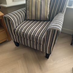 arm chairs. Perfect condition. Very comfortable