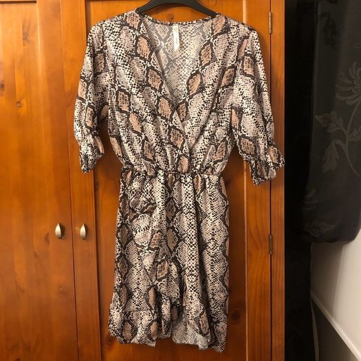 Snake print lightweight dress