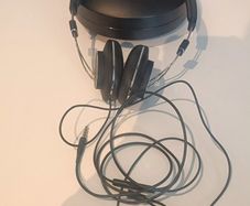 Bowers & Wilkins