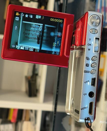 Vivitar 12.1 MP HD Digital Camera with 2.4 TFT (DVR 925HD) Red