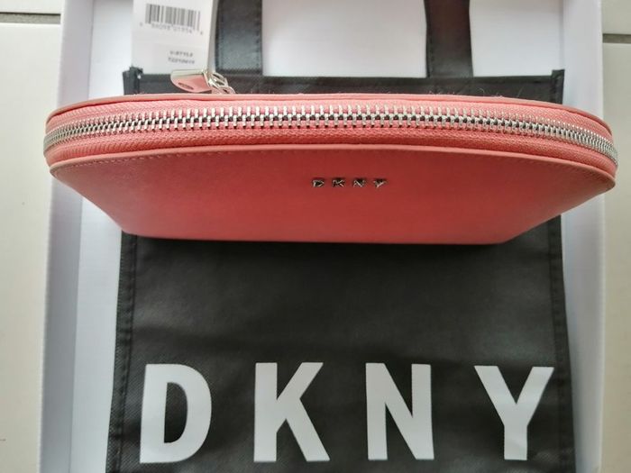 Dkny