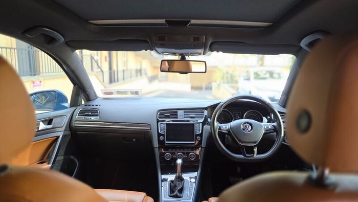 2016 VW Golf / Sunroof / Only 58k km / Fresh NCT