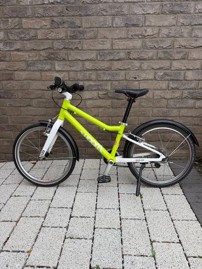 Woom Go 4 Lime Green