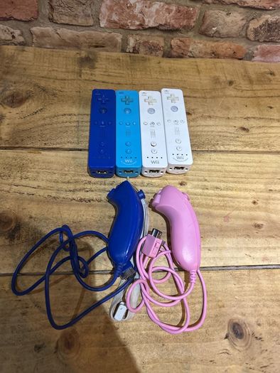 wii controllers