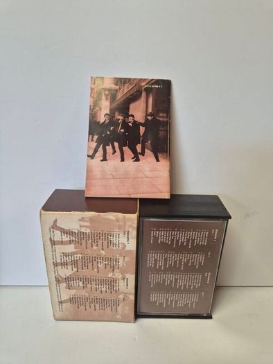 The Beatles  Live At The BBC Double Cassette Box Set (1994) Excellent Condition / No Mold