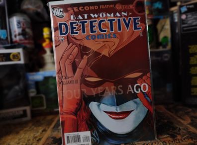 Detective Comics ! Issue #860 ! Origin of Batwoman ! 2010 ! by DC Comics !