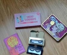 Benefit Make-up  Gift Sets