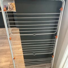 clothes horse