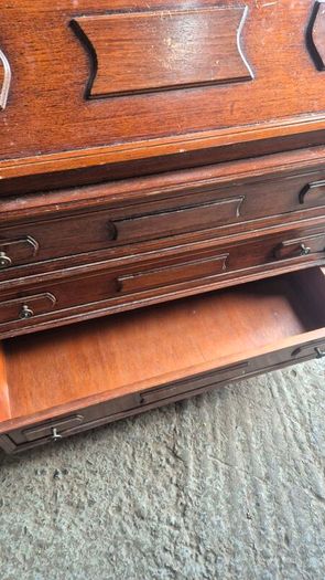vintage bureau for upcycling