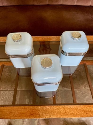 3 Swan Retro Enamel Airtight Storage Containers Powder Blue 1 litre