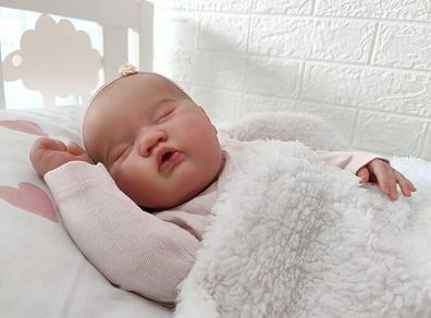 Reborn Baby Doll 50 cm / 20 inch sleeping