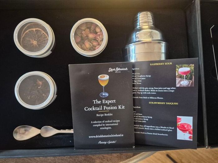 NEW_ Cocktail Bar Set, Cocktail making kit - Gift Idea