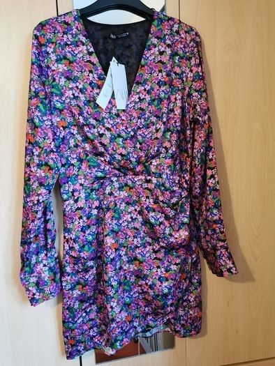 BNWT - Zara Floral Print Dress Size M