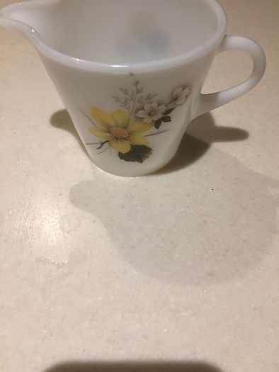 Pyrex Dahlia milk jug milk glass