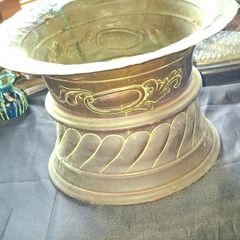 Antique chased Brass Jardiniere Planter with engraved details, Postage Available or Collection