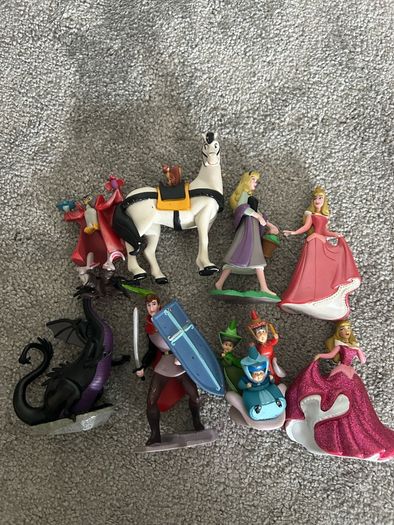 8 Sleeping Beauty Figurines