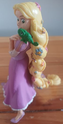 Princess figures
