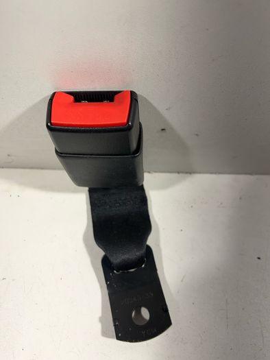 Nissan Leaf 2015 Right Driver Offside Rear Seat Belt Stalk 20943-30 A3l3b424g