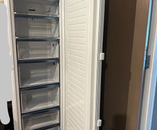 N 90 built-in freezer