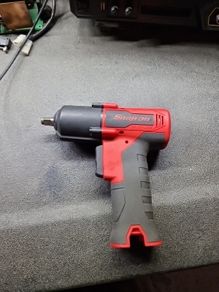 Snap On 3/8 Impact Gun