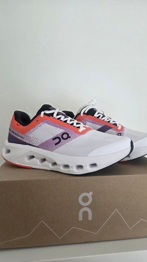 On Clouds Running shoes
