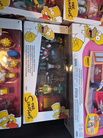 simspons figures and playset