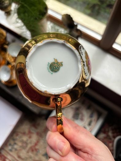 Vintage LES Porcelaine Tea Cup & Saucer Lucien Engel Strasbourg Fragonard Gold