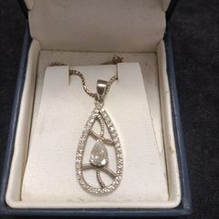 925 silver chain with a pendant