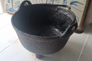 Small Cast Iron 3-Legged Gypsy Pot