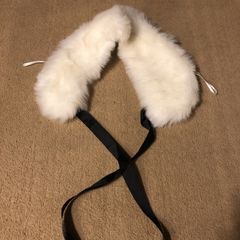 White neck decoration