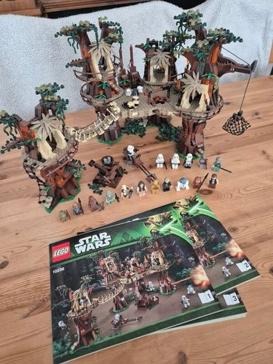 Lego Star Wars UCS 10236 Ewok Village