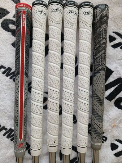 Taylormade Stealth Irons RH Gents Stiff 5-PW