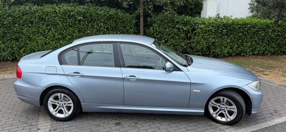 BMW 3-Series 2010