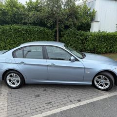 BMW 3-Series 2010