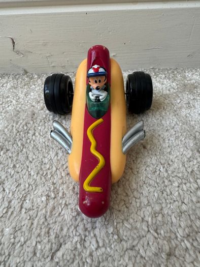 Disney Store Mickey Mouse Racers Disney The Roadster Racers Mickey's Hot Diggity Dogster Ricercar Racer Racing Hotdog approx. 11.5 cm length Used Please see photos