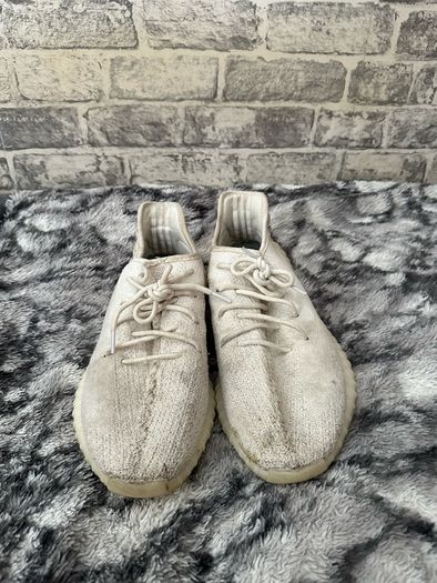 yeezys
