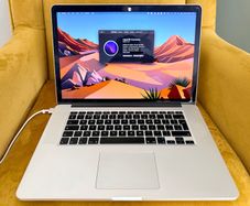 Macbook Pro 15" | 2015 | 500GB SSD | i7 | 16GB