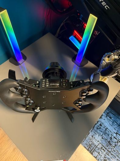 Fanatec GT3 endurance wheel on Clubsport hub