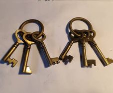 6 X Vintage Heavy Set Brass Skeleton Keys