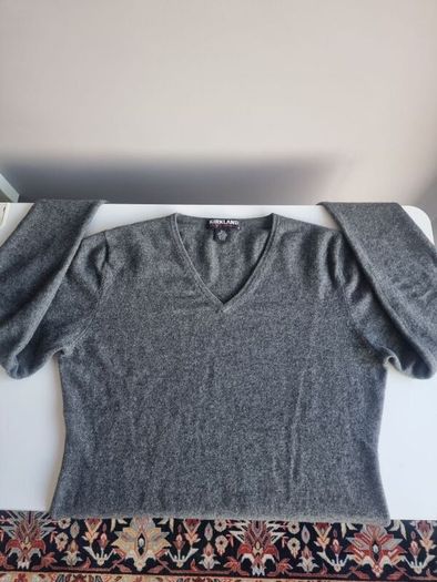 Grey Cashmere V-Neck, Size L