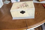 Jewellery box