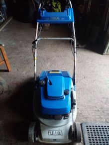 self drive lawn mower