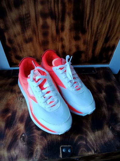 Puma Cruise Rider as new size 6